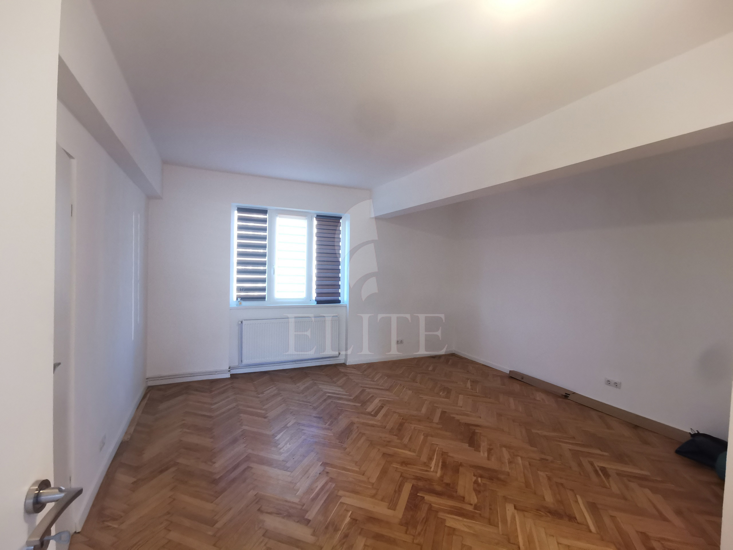 Apartament 2 camere în zona ULTRACENTRALA-1000345