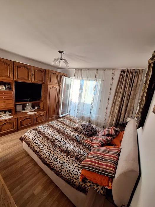 Apartament o camera în zona CALEA TURZII-1000360