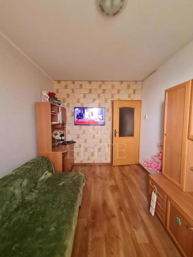 Apartament 2 camere în zona DAMBUL ROTUND-1002974