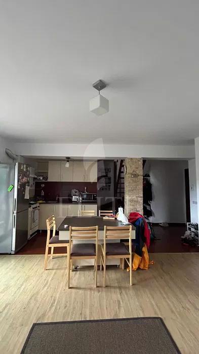 Apartament 3 camere în zona Campului-1003759