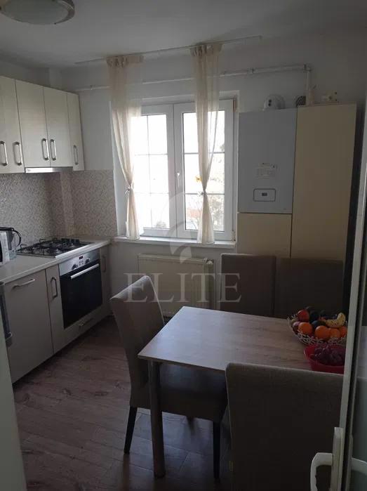 Apartament 3 camere în zona MANASTUR-1003997