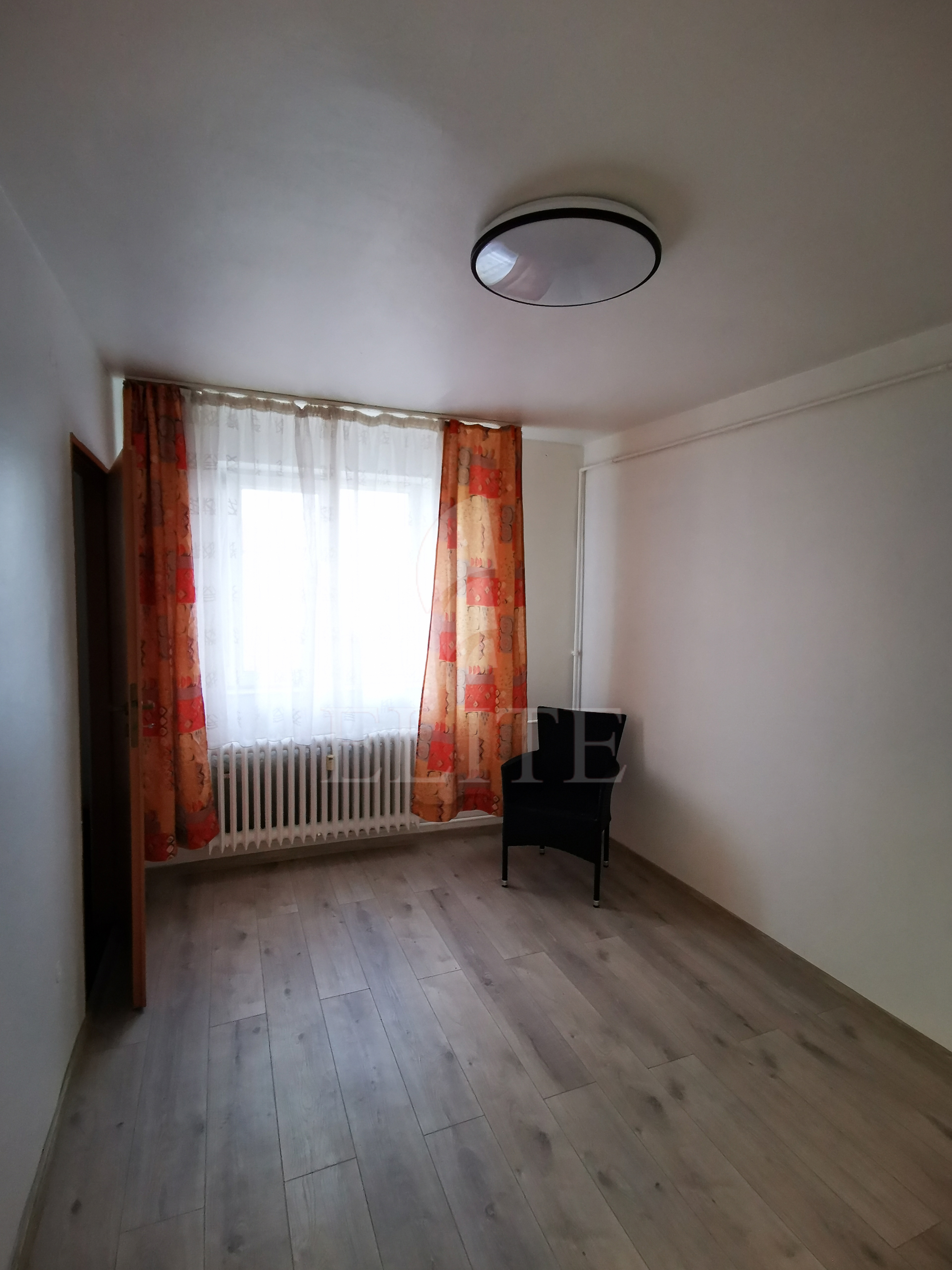 Apartament 2 camere în zona HERMES-1004019