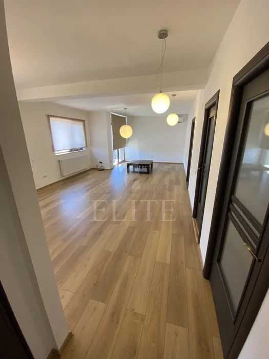 Apartament 3 camere în zona Campului-1018035