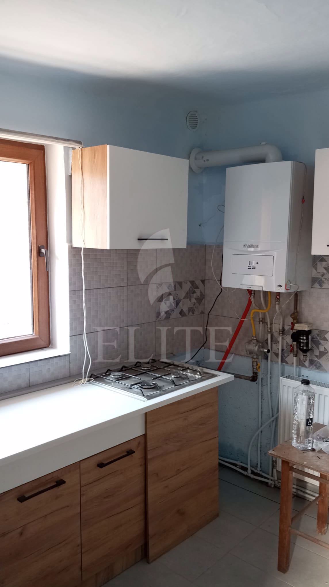Apartament o camera în zona SALA POLIVALENTA-1018363