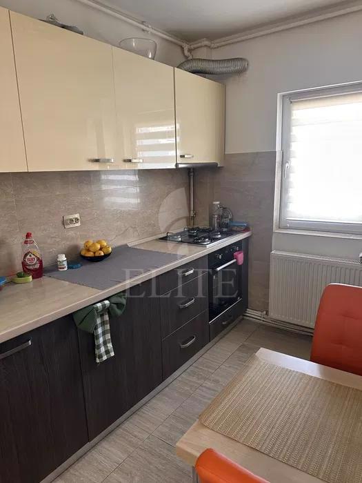 Apartament 3 camere în zona KAUFLAND-1018946