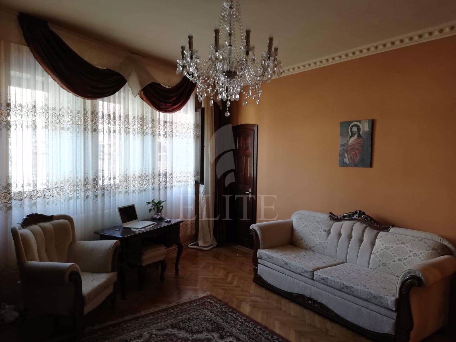 Apartament 3 camere în zona HOREA-1020585