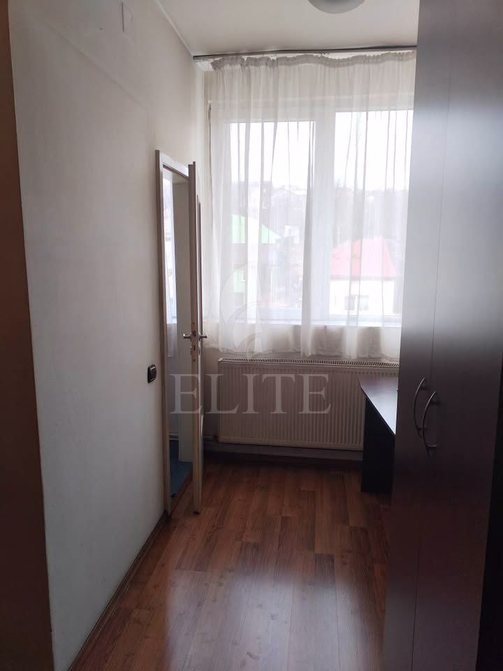 Apartament o camera în zona OASULUI-1021677