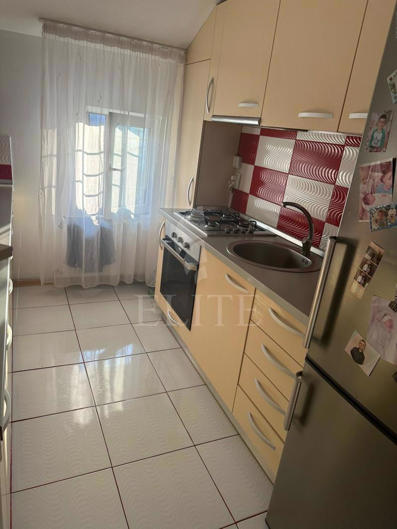 Apartament 3 camere în zona BIG-1023890