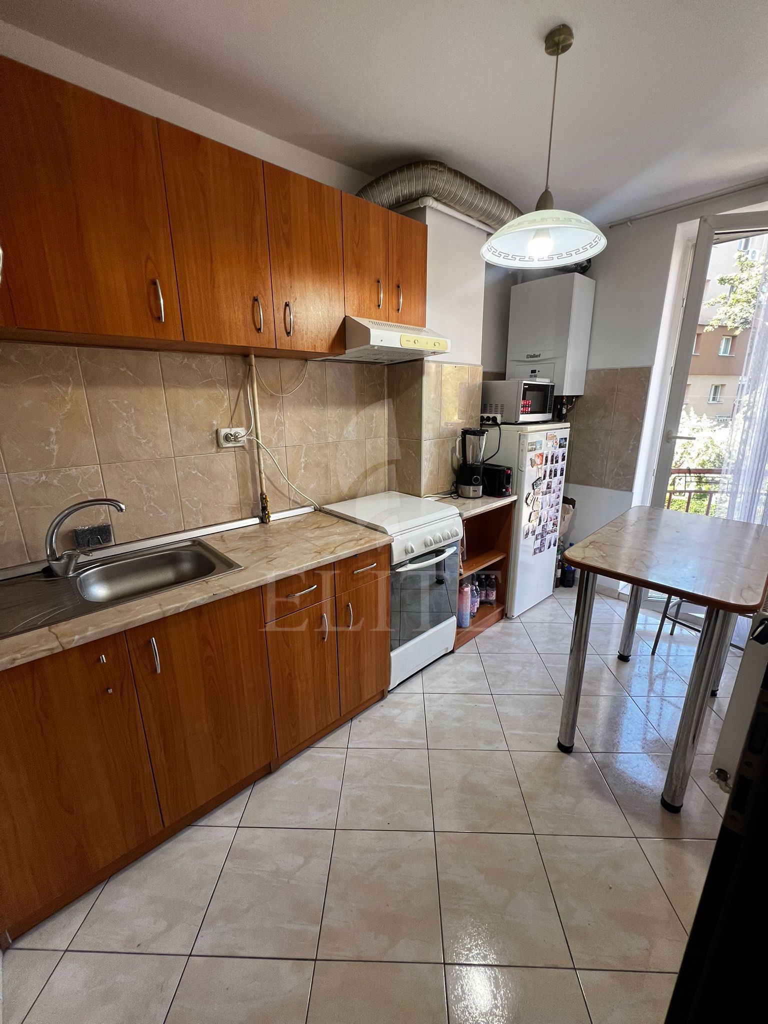 Apartament o camera în zona FABRICII DE ZAHAR-1024431