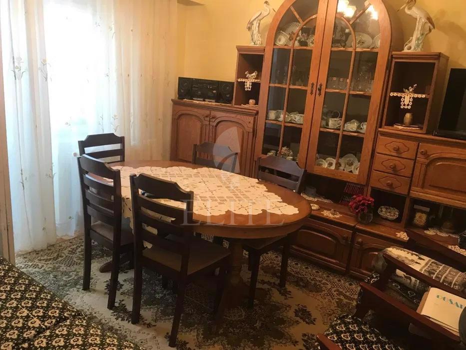 Apartament 3 camere în zona Intr Lacuri-1024884