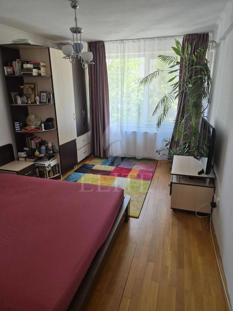 Apartament 3 camere în zona EUROPA-1027494
