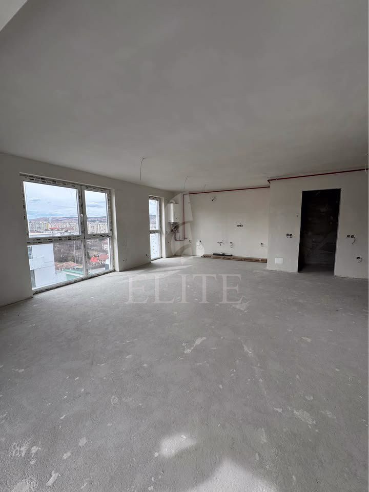 Apartament 3 camere în zona CAMPULUI-1029559
