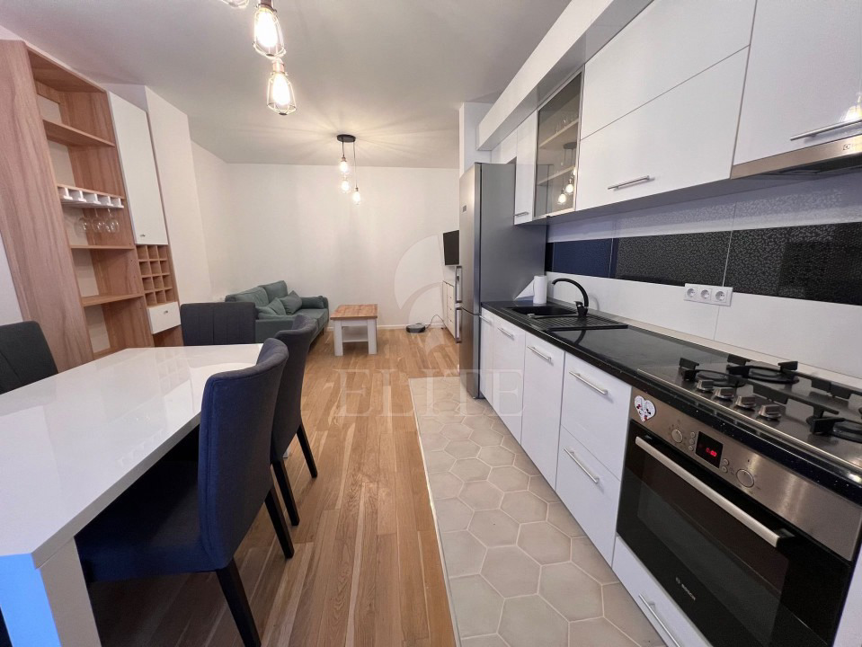 Apartament 3 camere în zona IULUS MALL-1030782