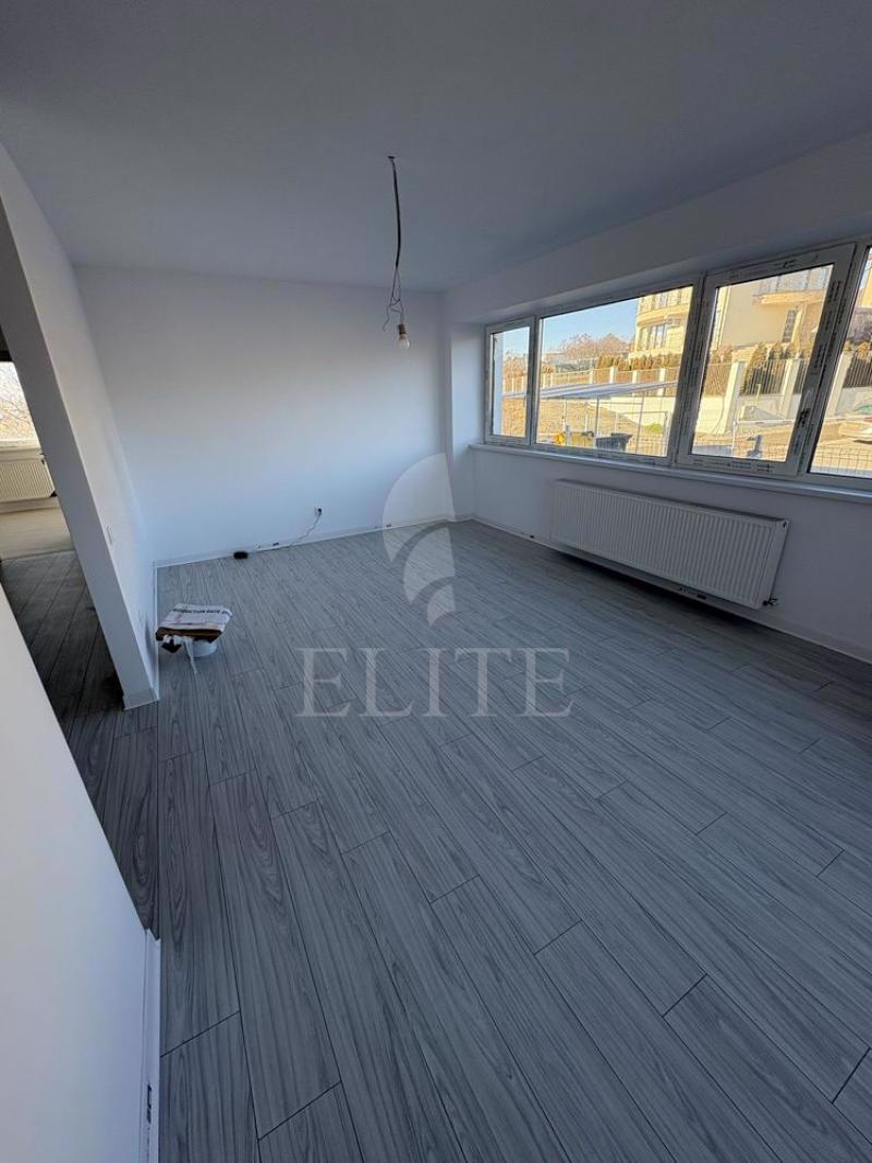 Apartament 3 camere în zona B-DUL MUNCII-1038664
