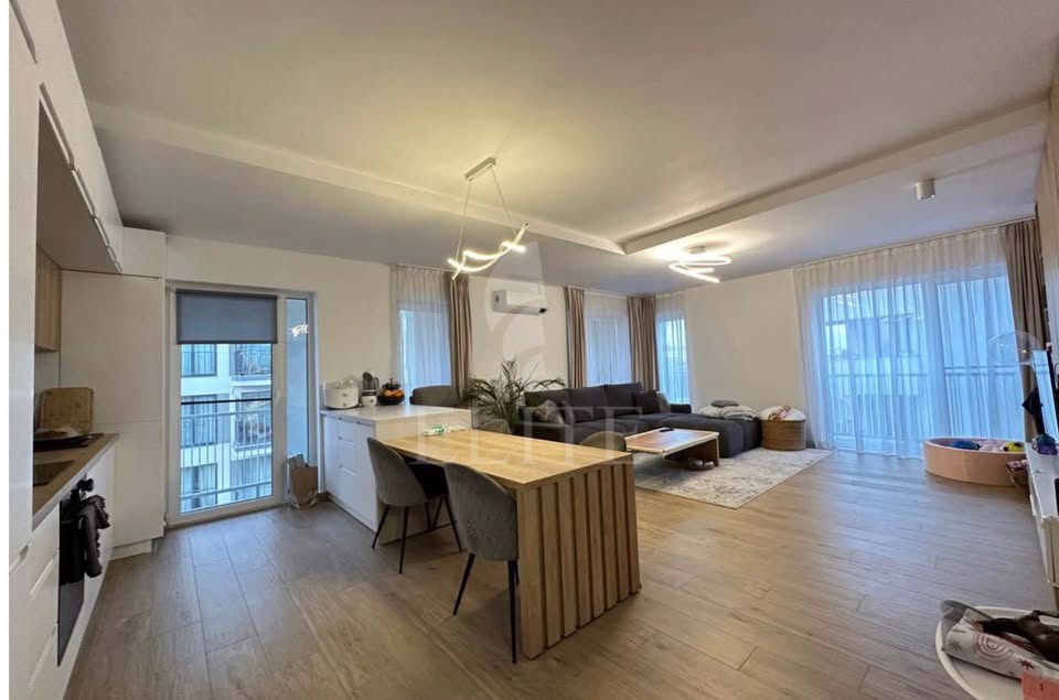Apartament 3 camere în zona SEMICENTRALA-1040518