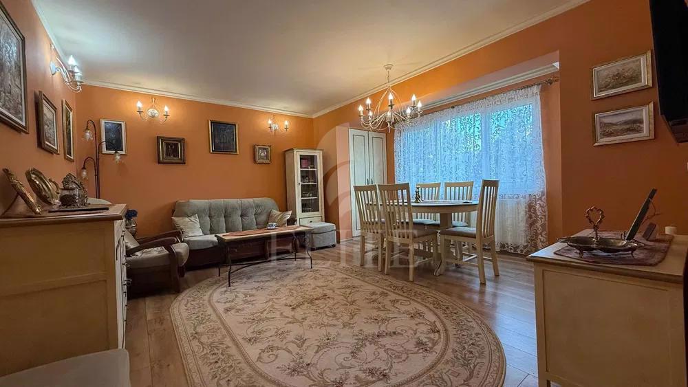 Apartament 4 camere în zona DIANA-1040990