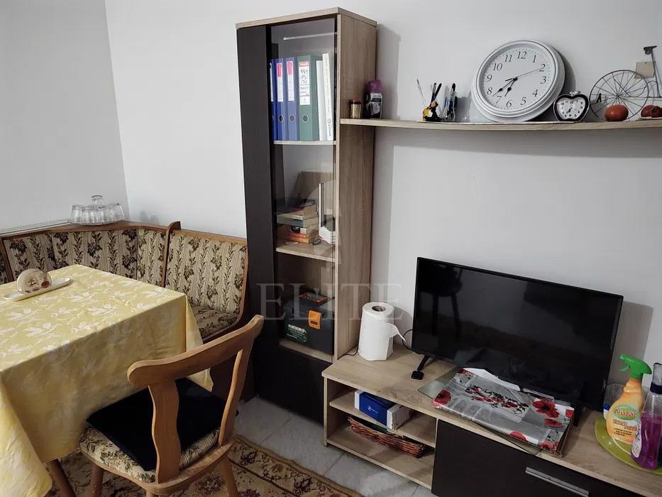 Apartament o camera în zona HOREA-1041097