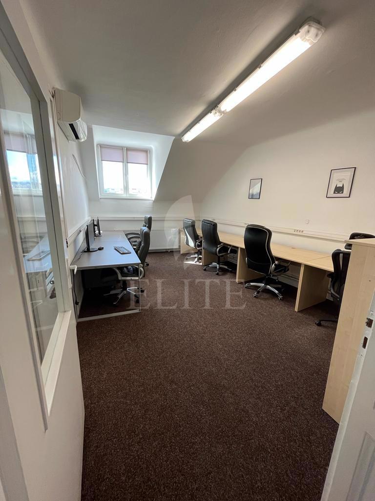 Apartament 4 camere în zona THE OFFICE-1041199