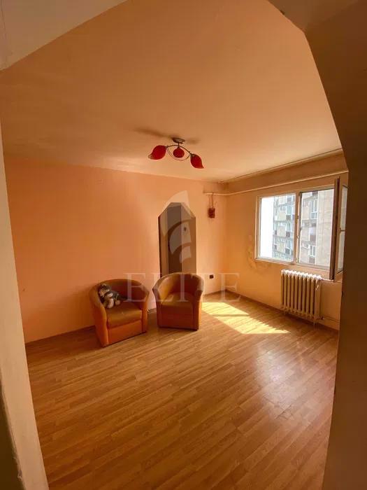 Apartament 3 camere în zona MC DONALDS-1041964