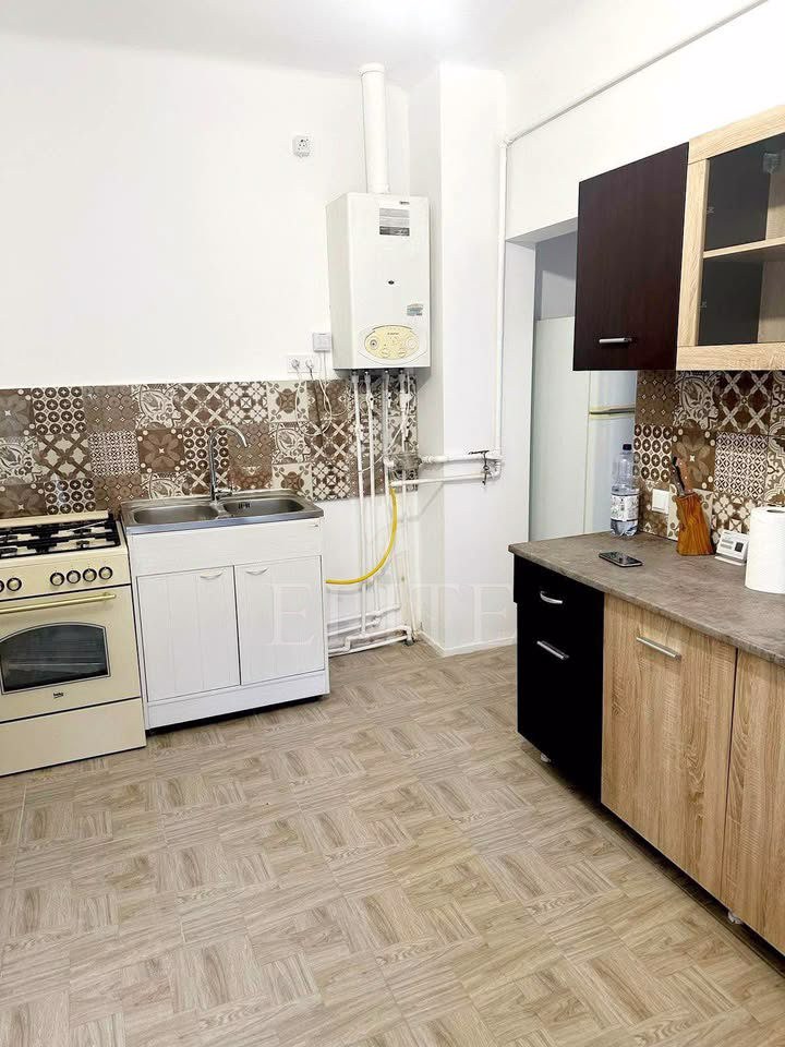 Apartament o camera în zona HOREA-1042540