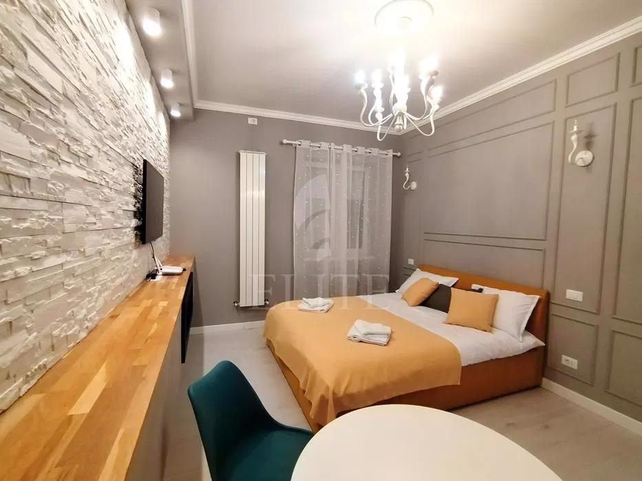 Apartament o camera în zona SEMICENTRALA-1042568