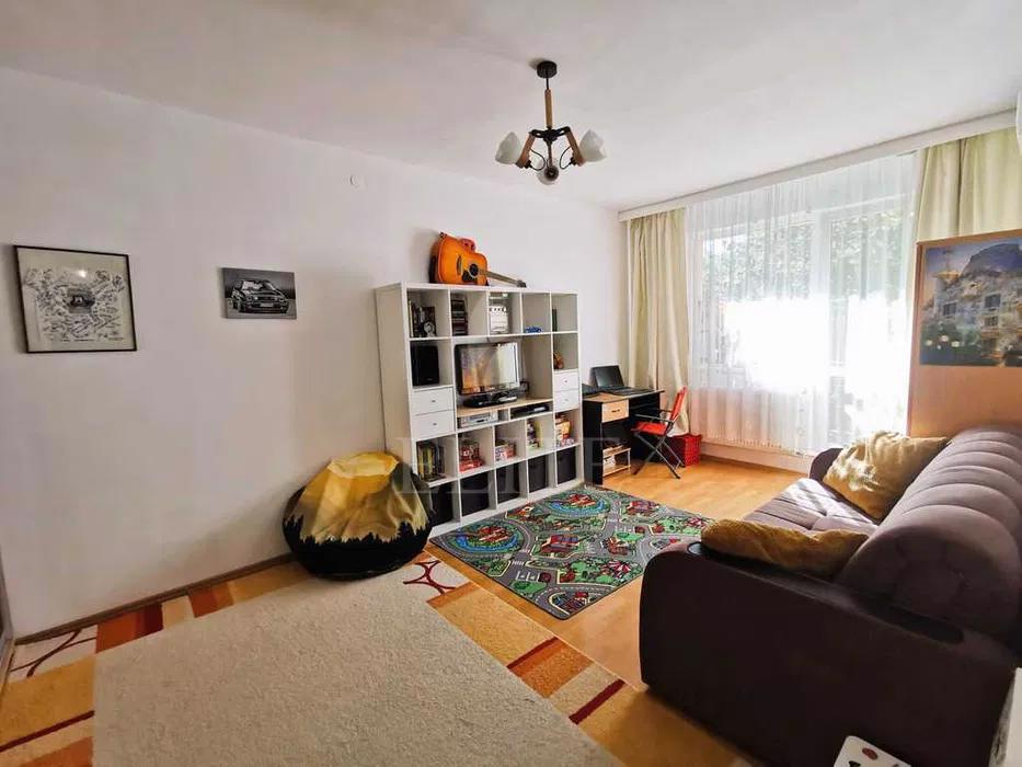 Apartament o camera în zona GRUIA-1043520