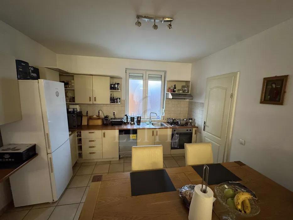 Apartament 3 camere în zona ANDREI MURESANU-1044063