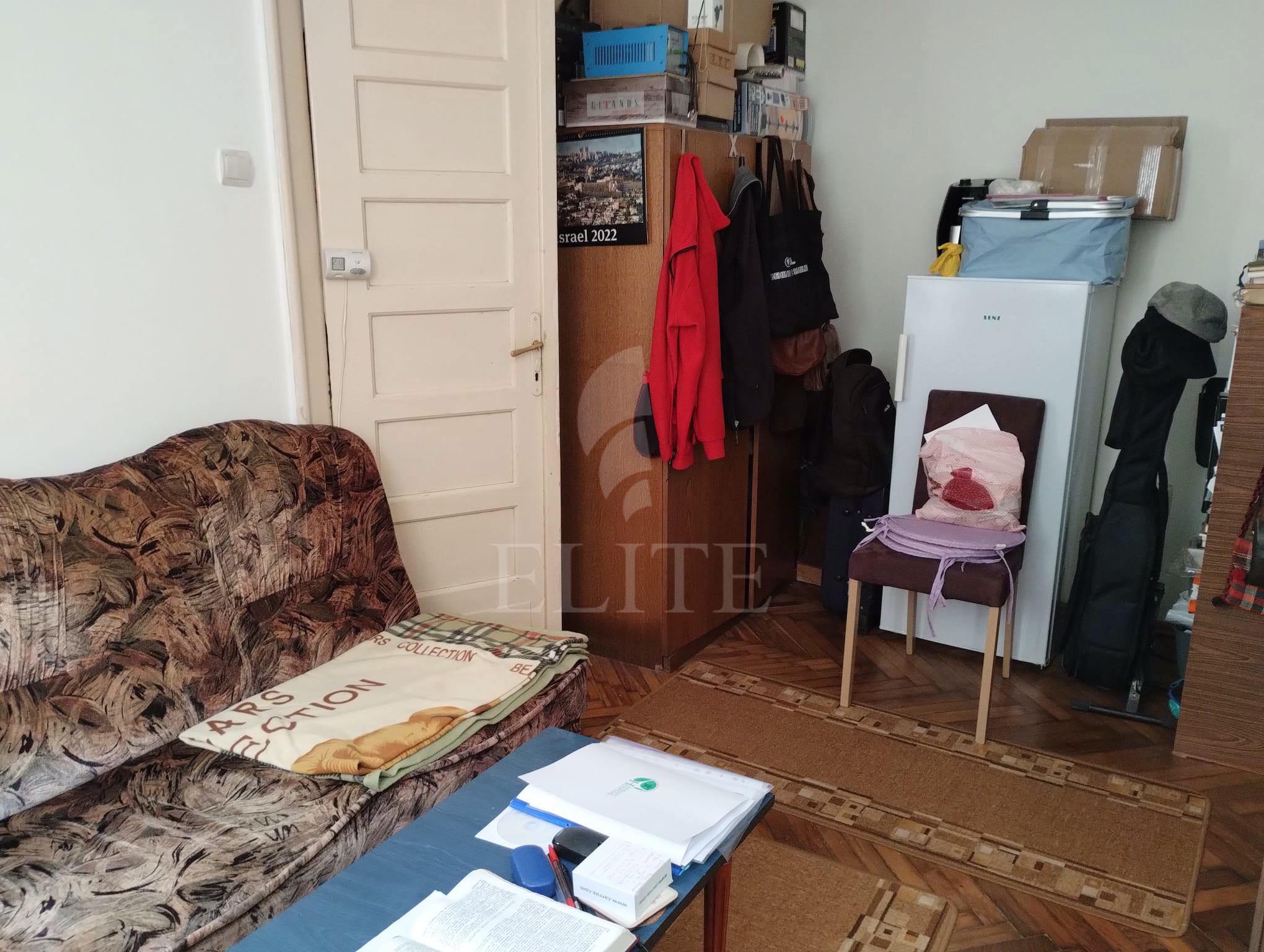 Apartament o camera în zona HOREA-1046152