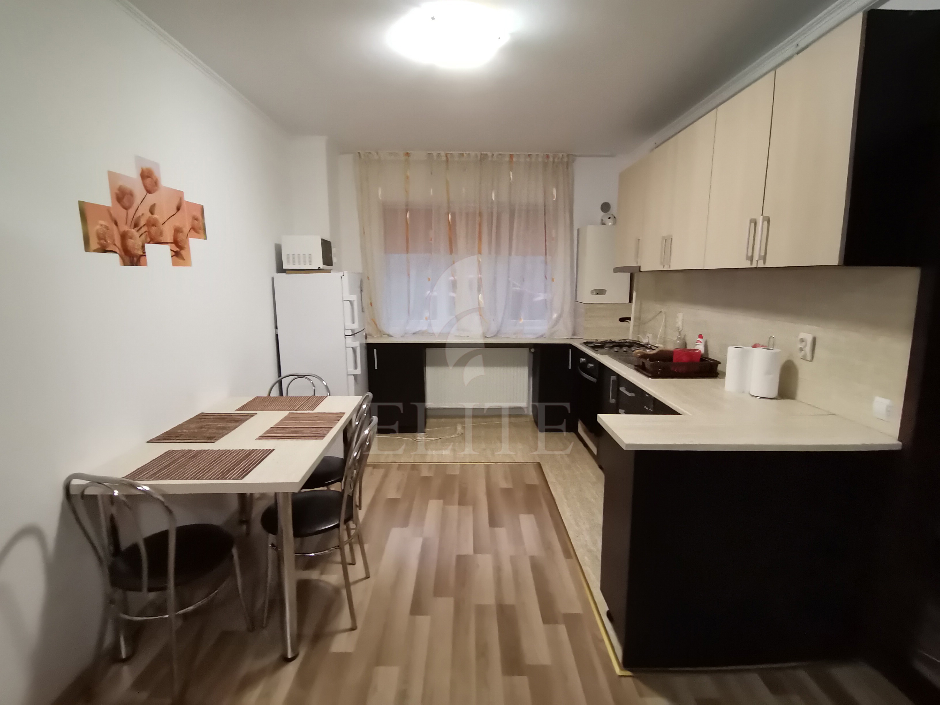 Apartament 2 camere în zona  Edgar Quinet-1046274