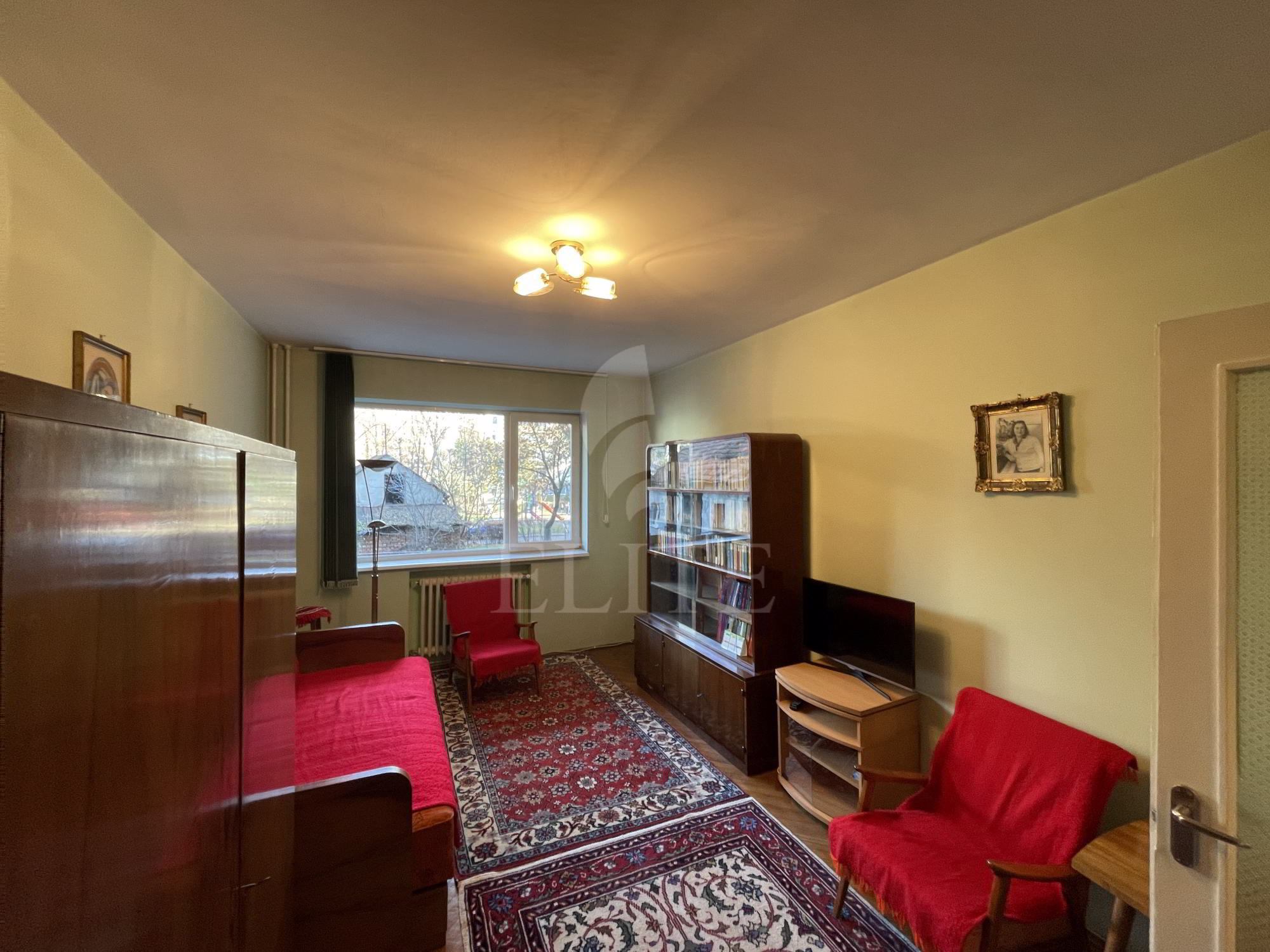 Apartament 3 camere în zona Biomedica-1048098