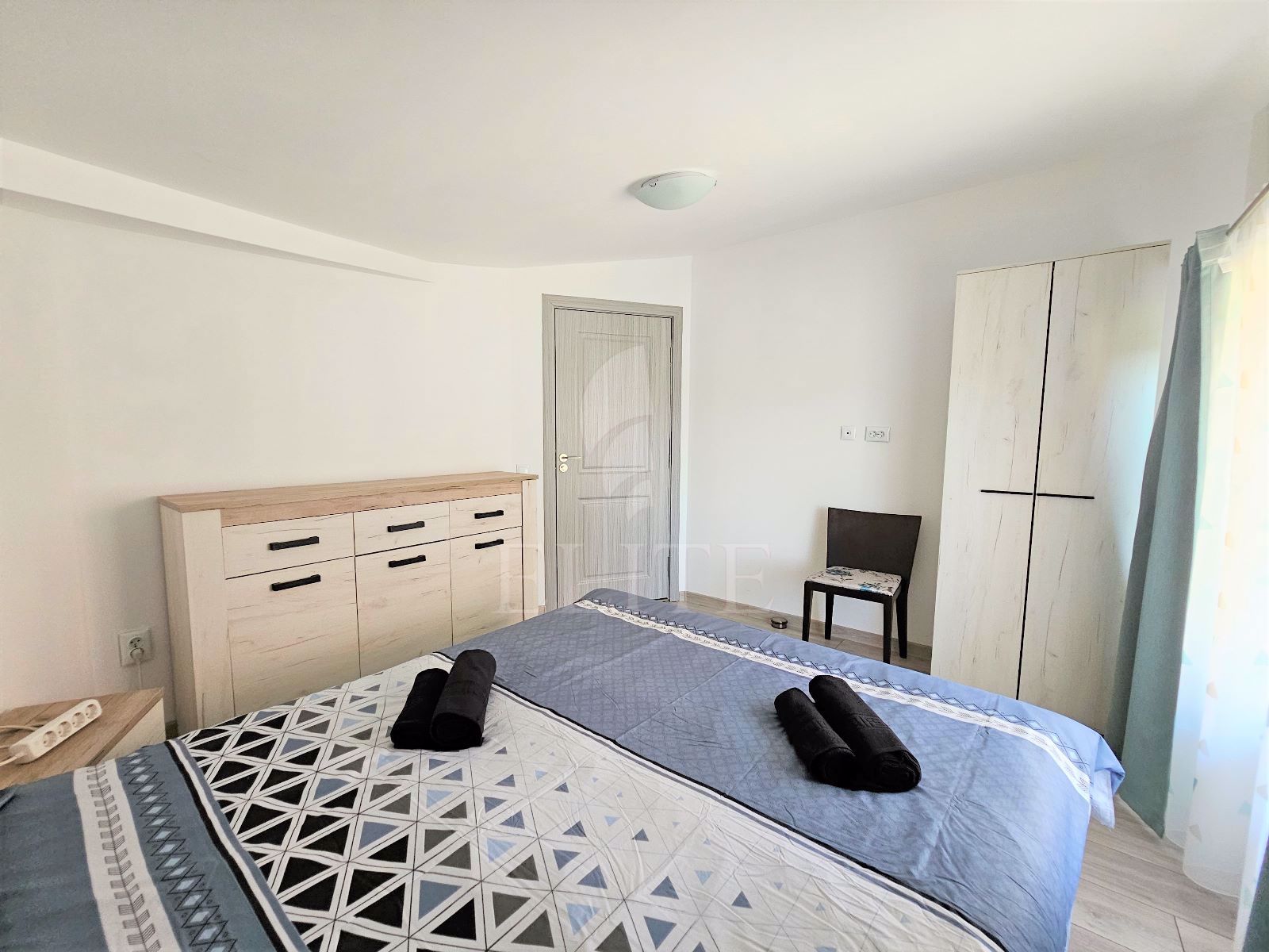 Apartament 4 camere în zona GHEORGHENI-1048407
