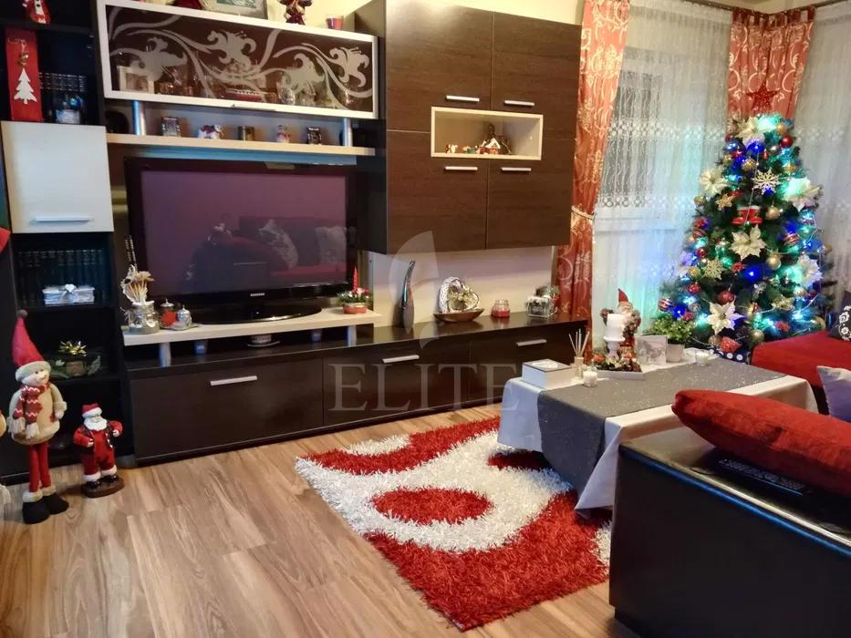 Apartament 4 camere în zona Calea Floresti-1049026