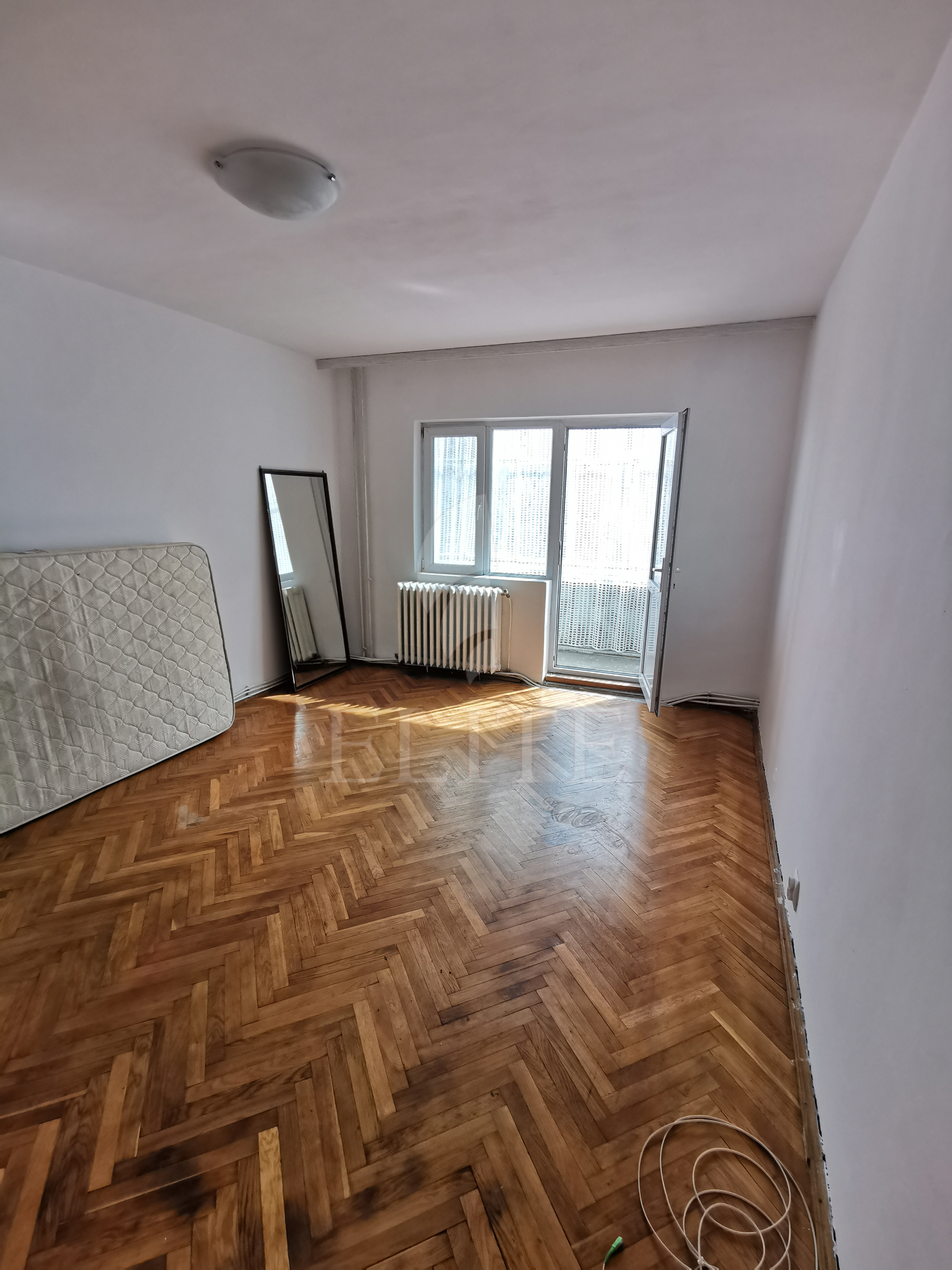 Apartament 4 camere în zona PARCUL SOMES-1049372