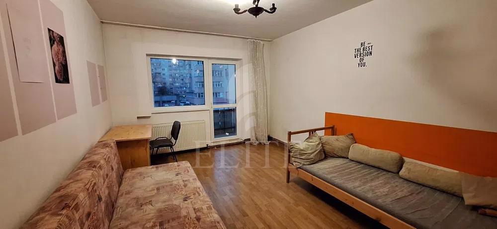 Apartament 4 camere în zona MOGOSOAIA-1050156