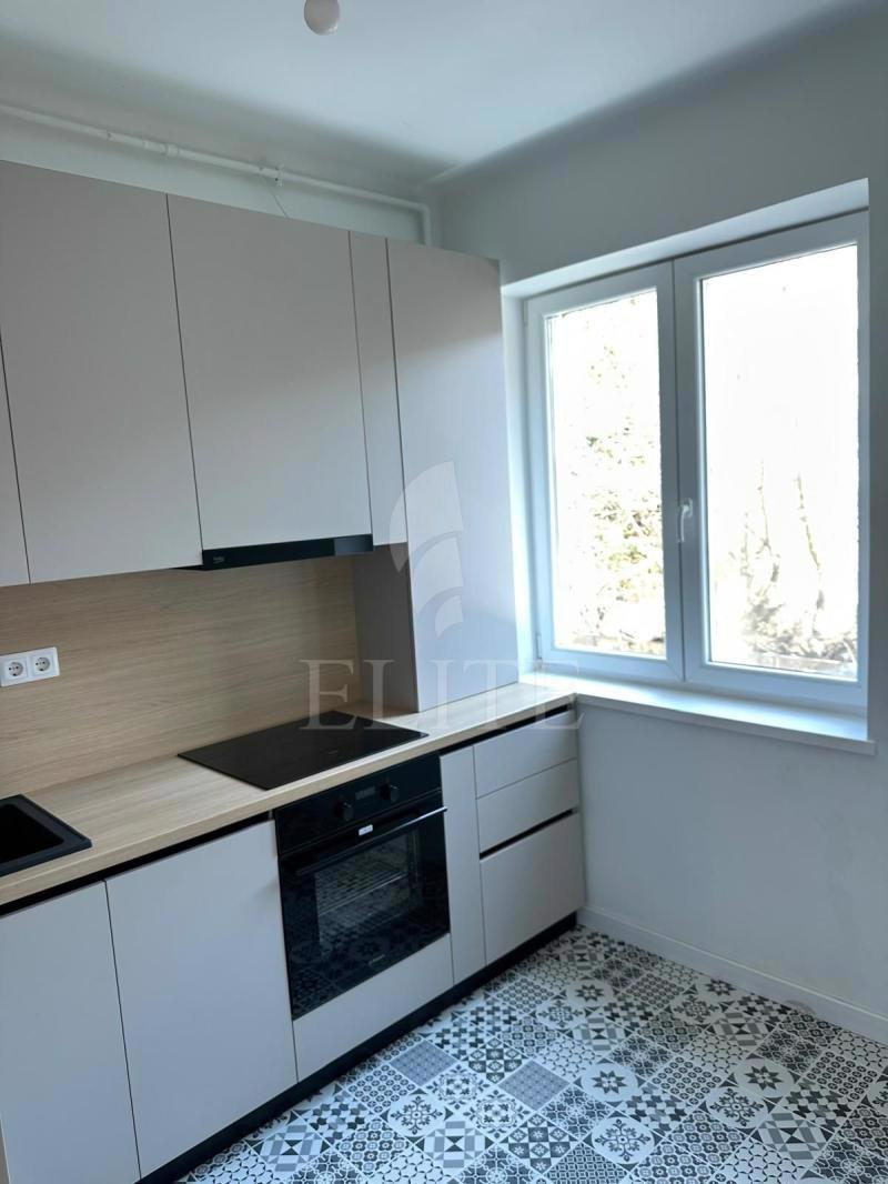 Apartament 2 camere în zona STRAZII HOREA-1050446