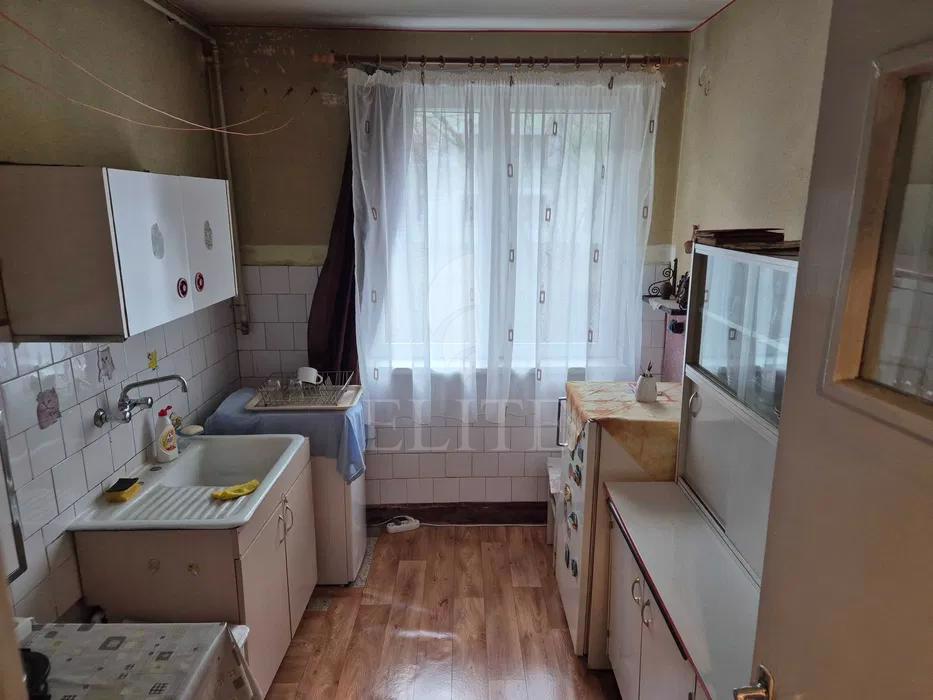 Apartament 2 camere în zona SEMICENTRALA-1050773