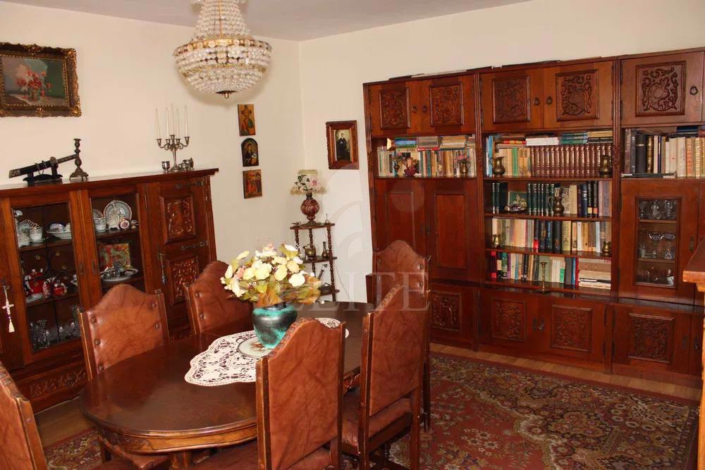 Apartament 4 camere în zona BUCURESTI-1051259