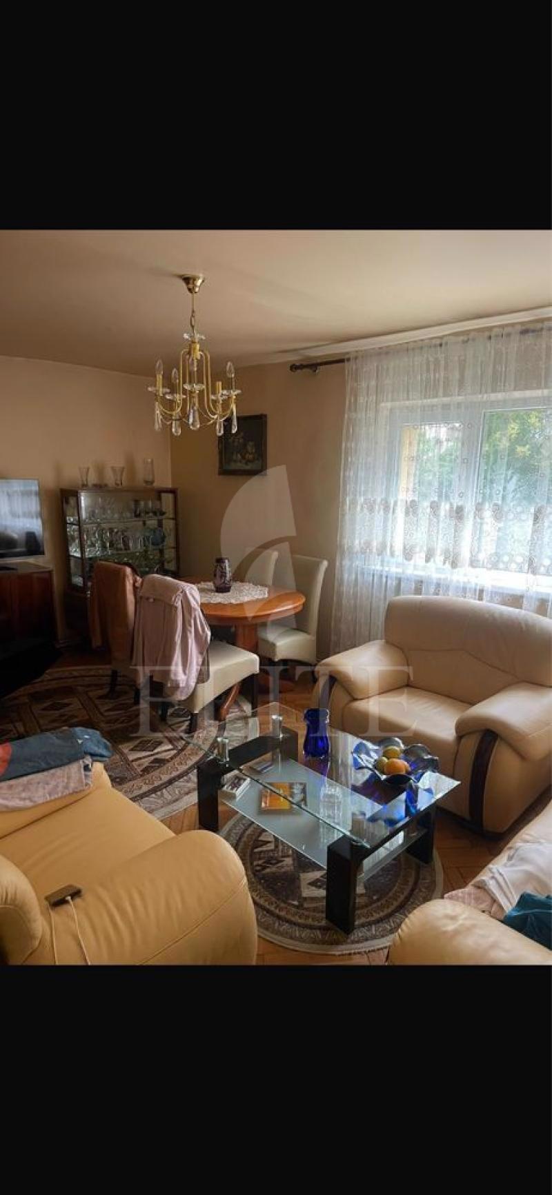 Apartament 4 camere în zona CRINULUI-1051266