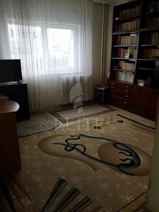 Apartament 3 camere în zona BILLA-1051891