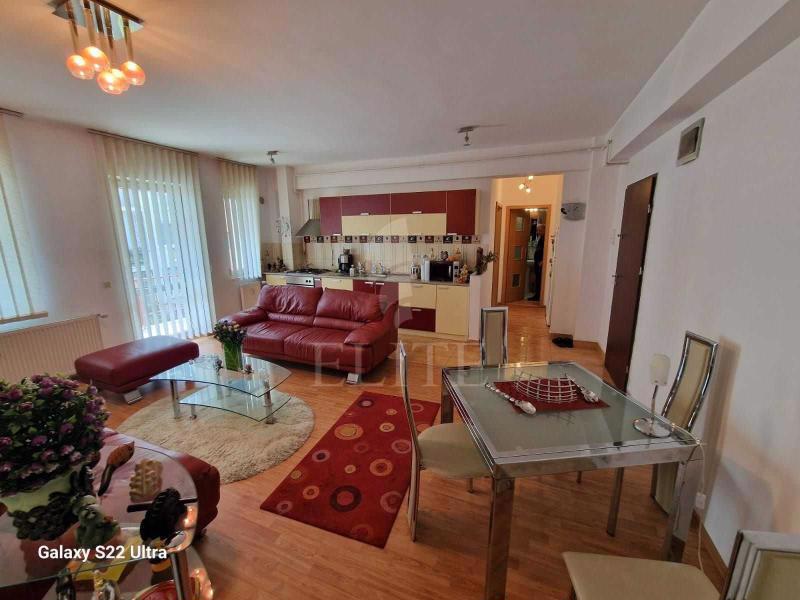 Apartament 3 camere în zona SEMICENTRALA-1064215