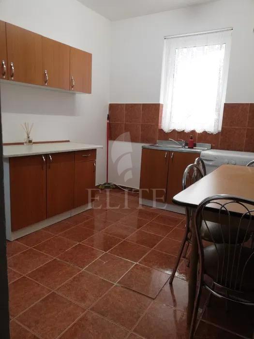Apartament o camera în zona Colina-1083994