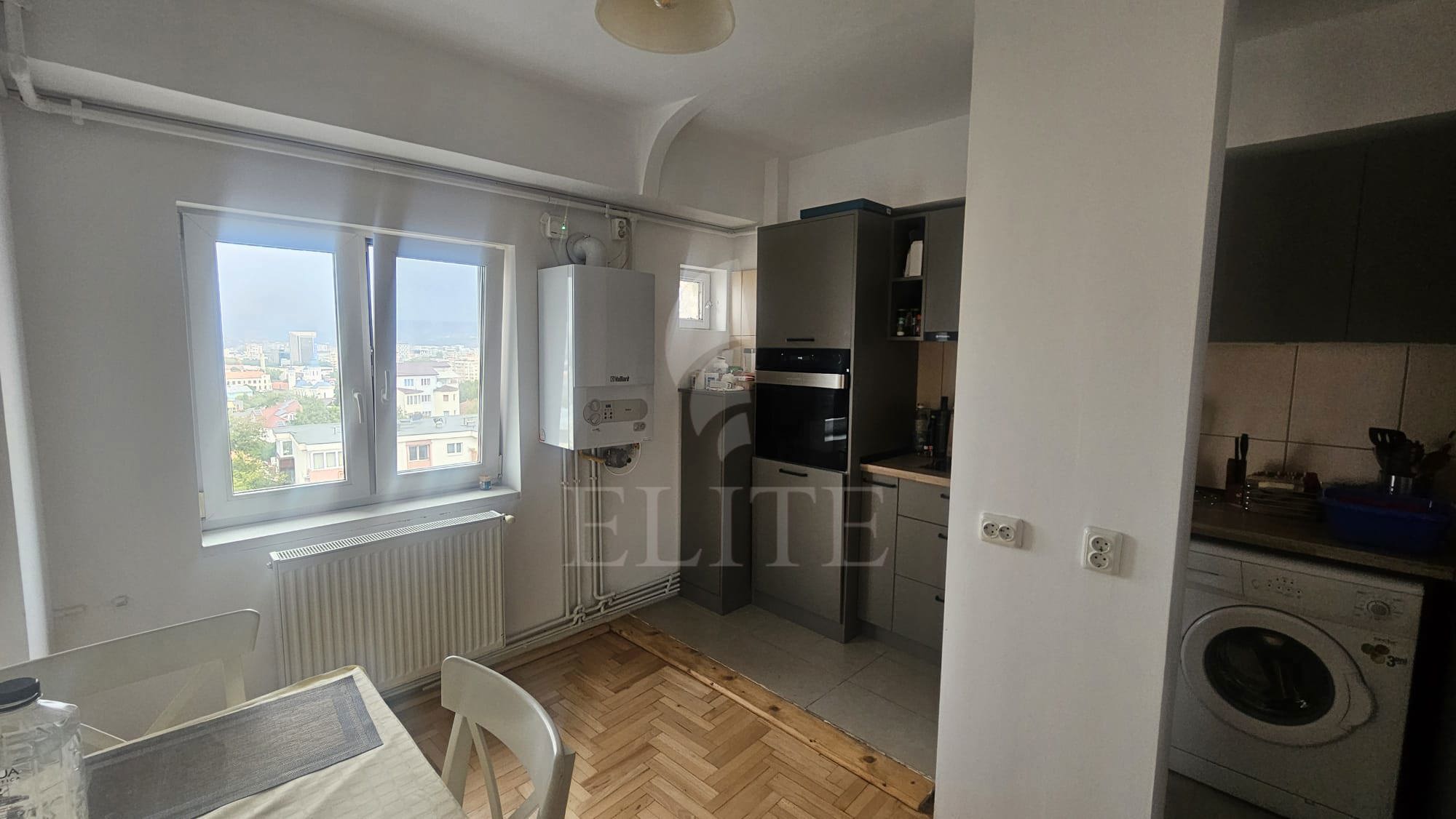 Apartament 3 camere în zona Piata Cipariu-1147741