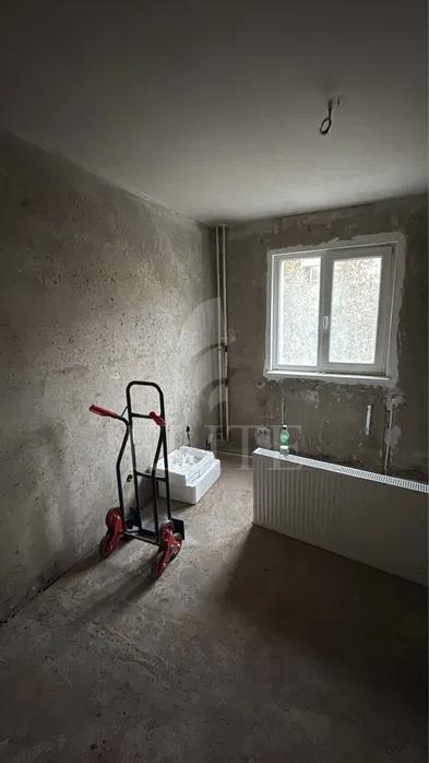 Apartament 4 camere în zona HERMES-1153405