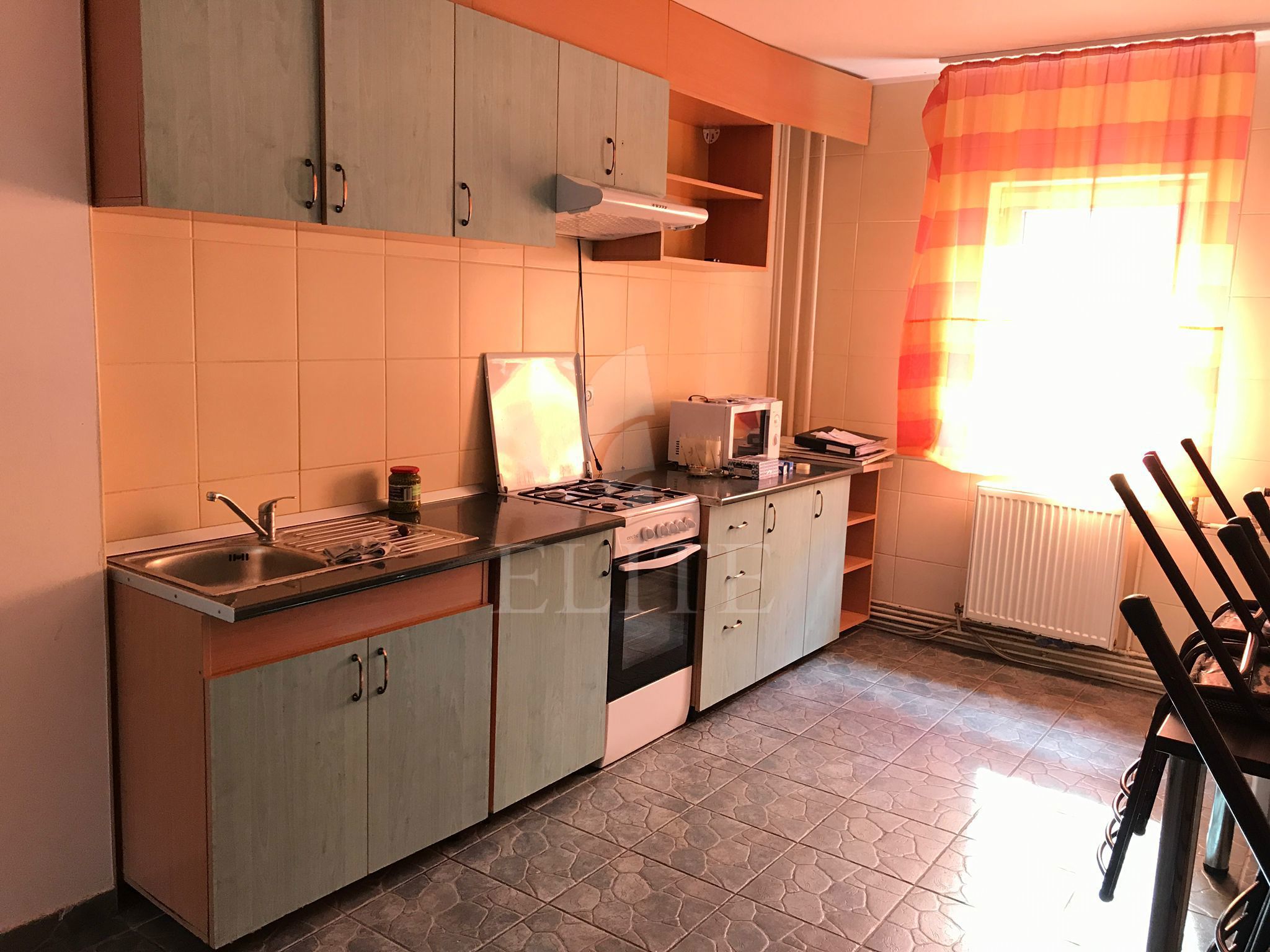 Apartament 3 camere în zona STRAZII PASTEUR-1162892