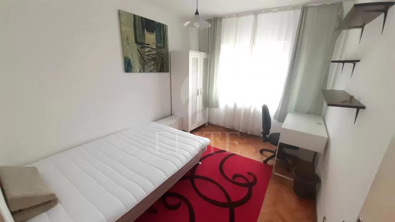 Apartament 3 camere în zona STRAZII RAPSODIEI-1162962