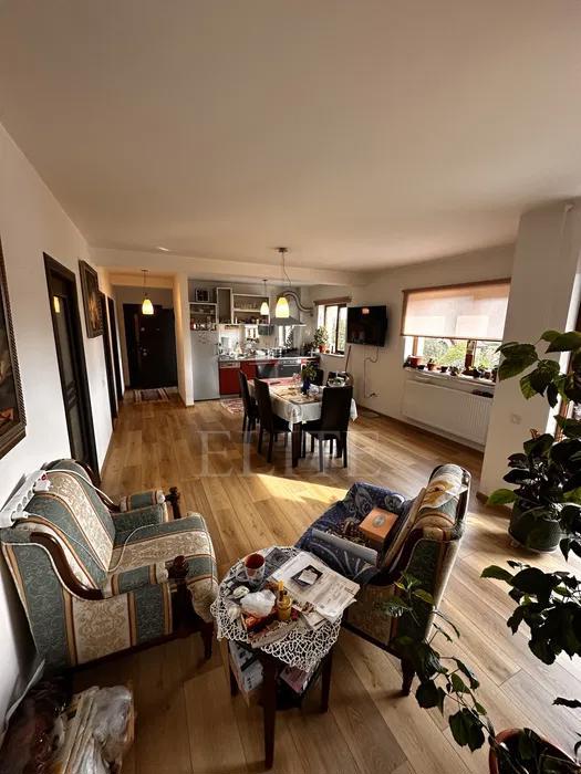 Apartament 3 camere în zona STRAZII CAMPULUI-1166441