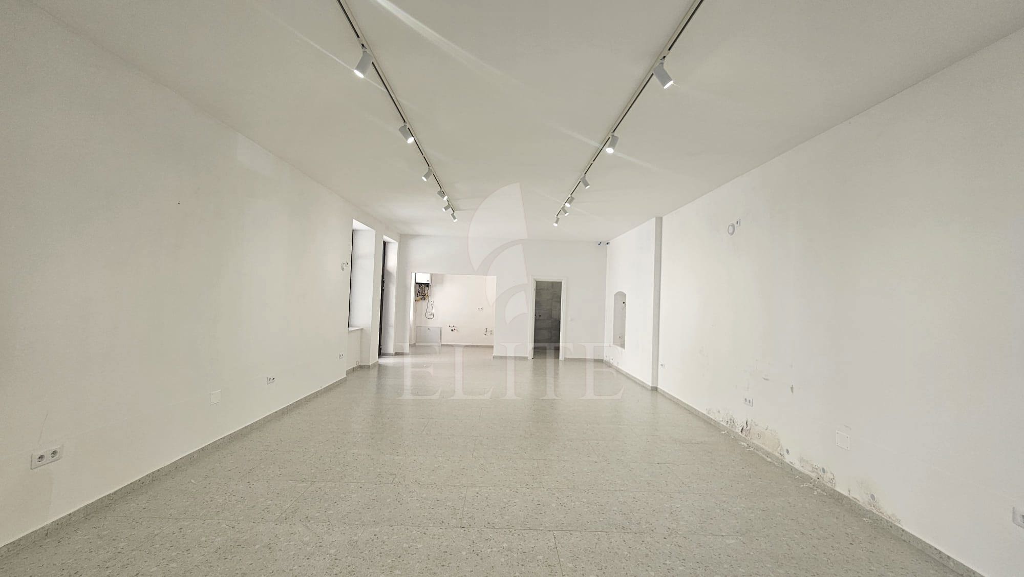 Spatiu o camera în zona Hubertus - B-dul. 21 Decembrie-1168621