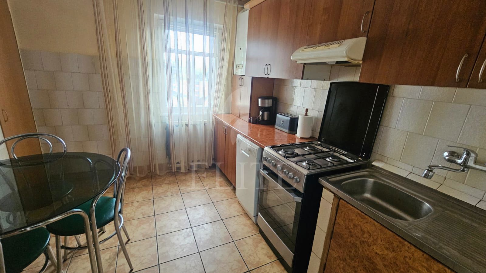 Apartament 4 camere în zona BUCURESTI-1168631