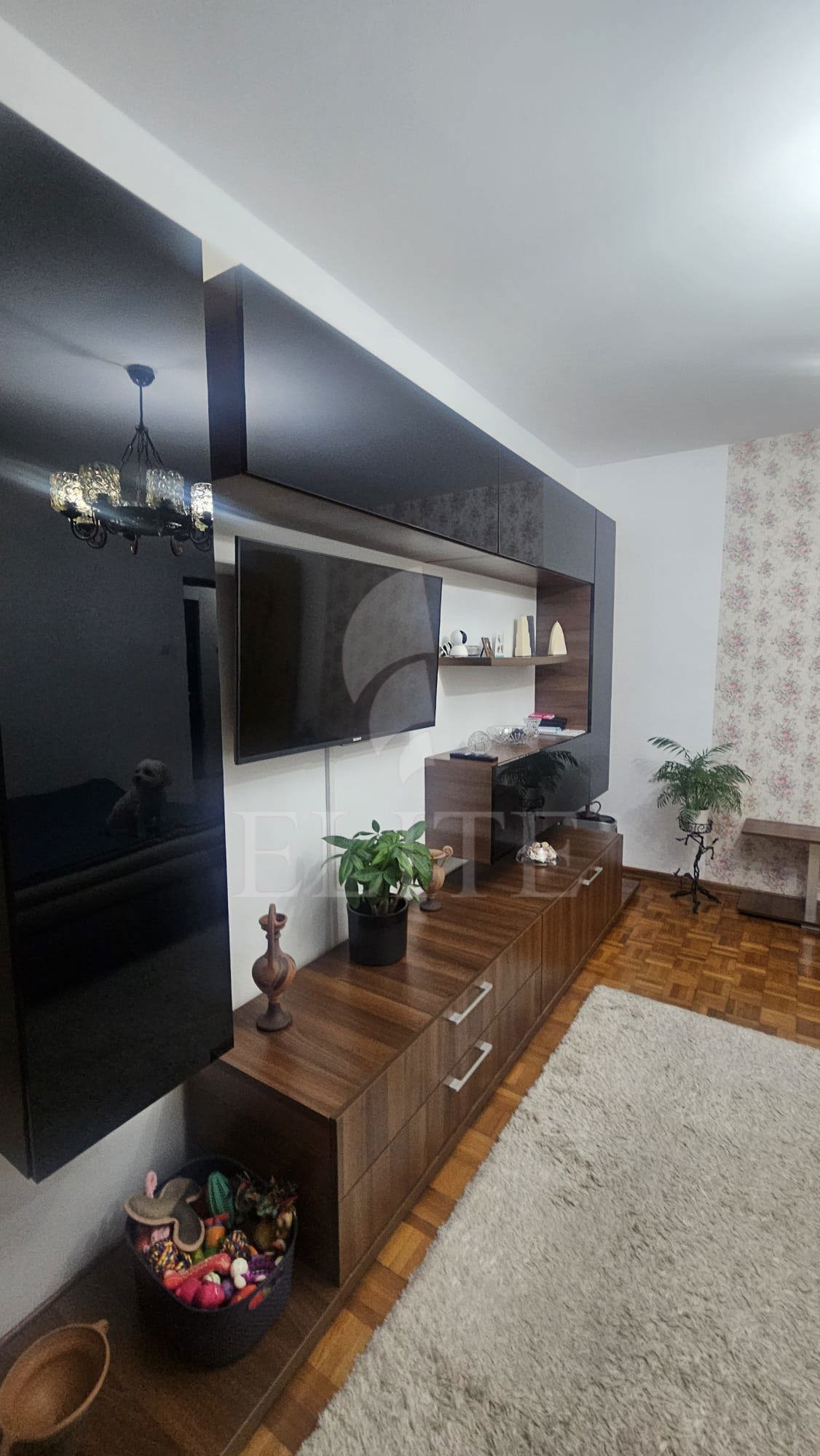 Apartament 3 camere în zona PIATA 14 IULIE-1170946