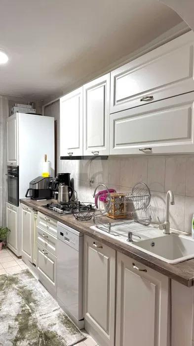 Apartament 3 camere în zona SENSUL GIRATORIU-1172781